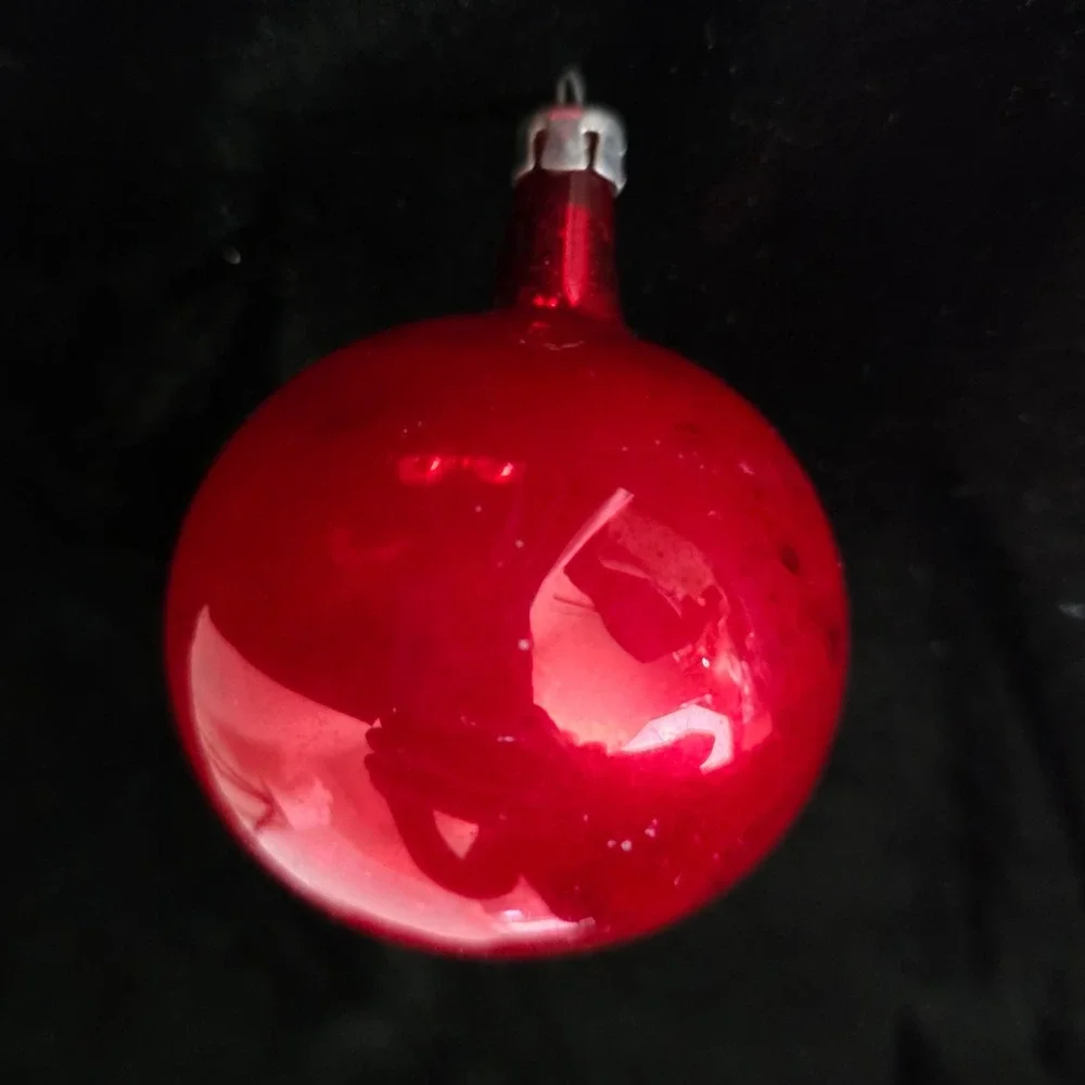 Set of 5 Vintage Red Christmas Ornaments Shiny Brite Poland Japan Hong Kong‎
